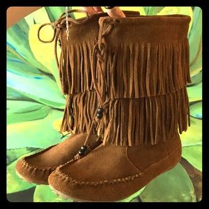 Minnetonka, 9.5, fringe boots